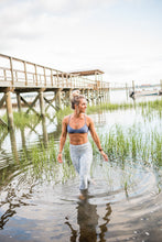 Load image into Gallery viewer, Oystuary Leggings (Oyster Blue)