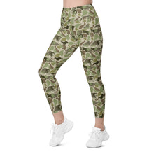 Load image into Gallery viewer, Lowco Camo Leggings with pockets