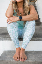 Load image into Gallery viewer, Oystuary Leggings (Aqua)
