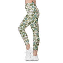 Load image into Gallery viewer, Drippy Red Aloha Leggings with pockets
