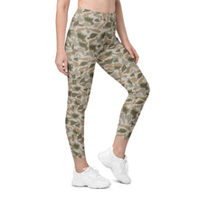 Load image into Gallery viewer, Lowco Camo Leggings with pockets (Spring Spartina)
